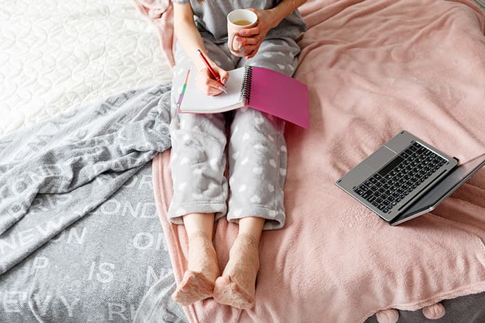 L'ordinateur portable ne doit pas être pris au lit