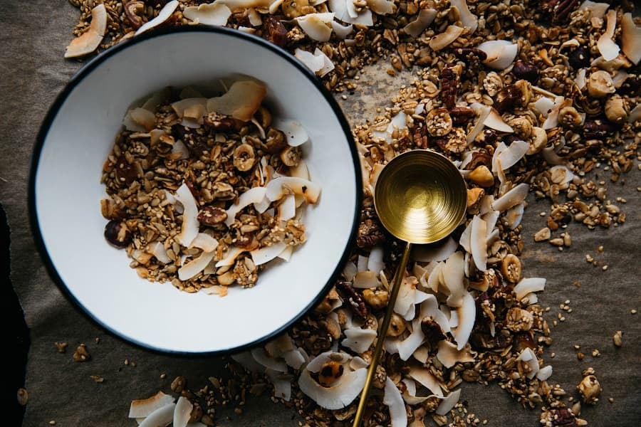 Gesundes Frühstück selbstgemachtes Granola