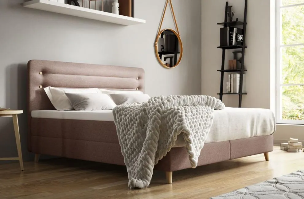 Boxspringbett mit Matratzentopper